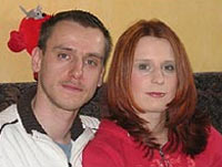 Hai anh em - vợ chồng Patrick v Susan. Ảnh: