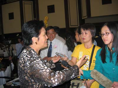 Soạn: HA 1032299 gửi đến 996 để nhận ảnh này Soạn: HA 1032299 gửi đến 996 để nhận ảnh này